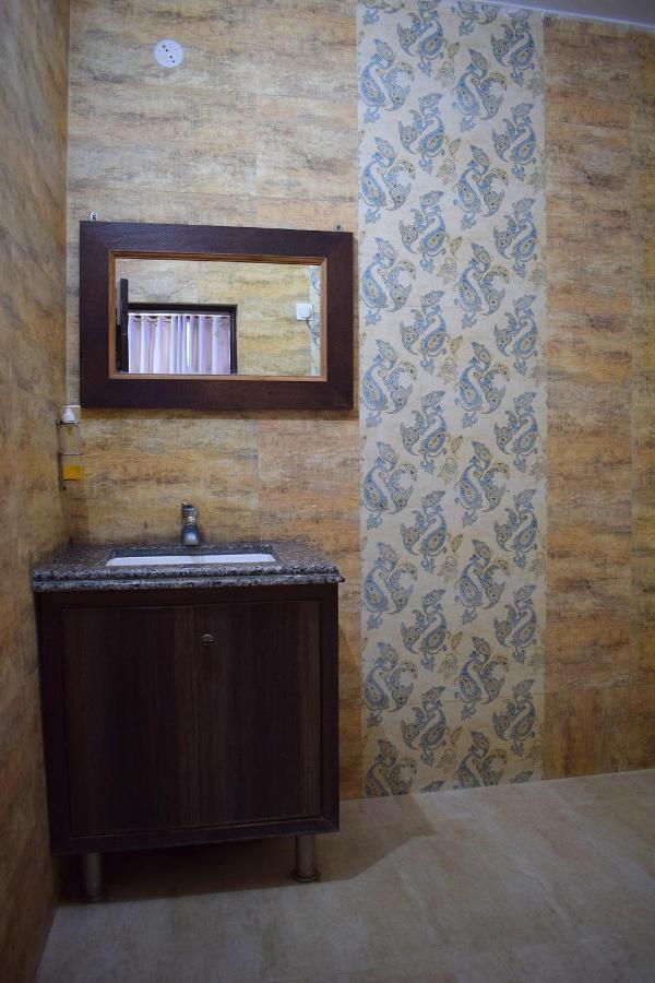 Hotel Grey Castle Haridvár Kültér fotó
