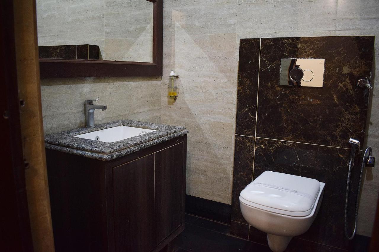 Hotel Grey Castle Haridvár Kültér fotó