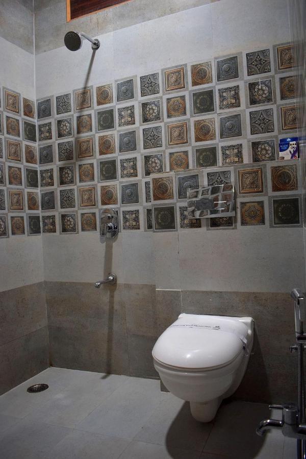Hotel Grey Castle Haridvár Kültér fotó